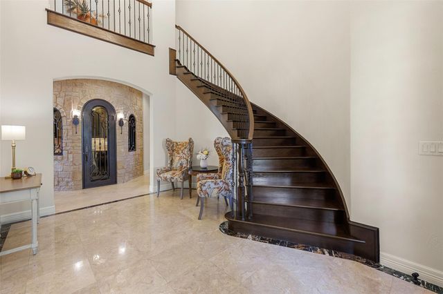 101 Hidden Hills CV, Spicewood, TX 78669