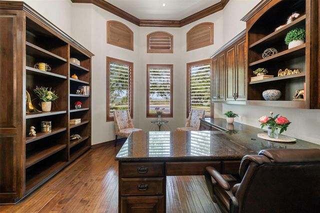 101 Hidden Hills CV, Spicewood, TX 78669