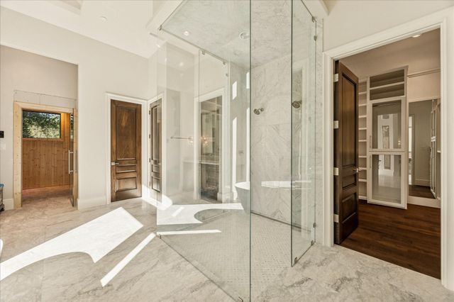 318 Knipp Road, Houston, TX 77024