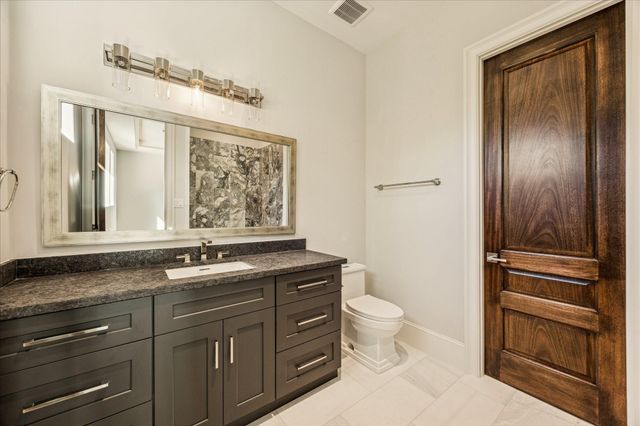 318 Knipp Road, Houston, TX 77024