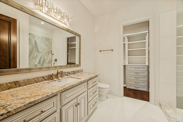 318 Knipp Road, Houston, TX 77024