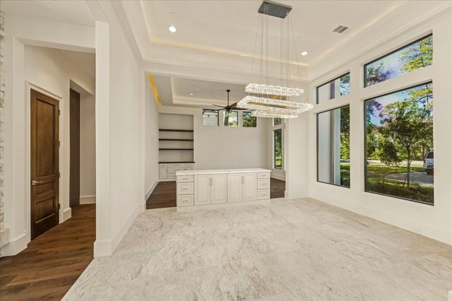 318 Knipp Road, Houston, TX 77024