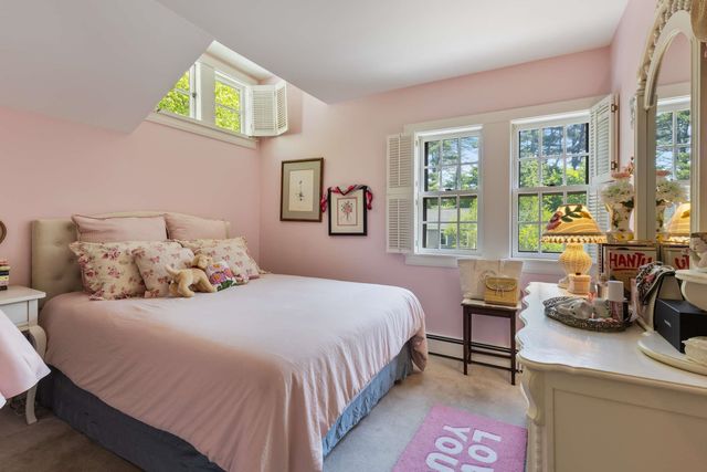 33 Rocky Lane, Ogunquit, ME 03907