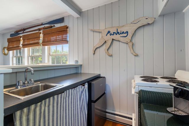 33 Rocky Lane, Ogunquit, ME 03907