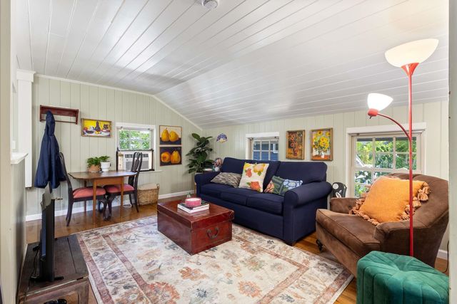 33 Rocky Lane, Ogunquit, ME 03907