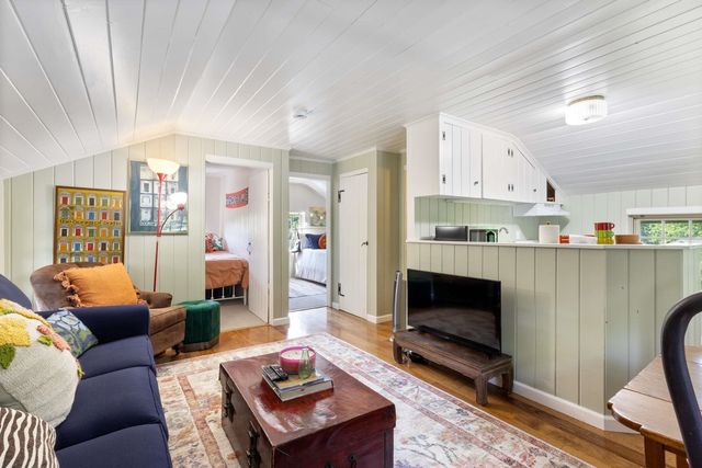 33 Rocky Lane, Ogunquit, ME 03907