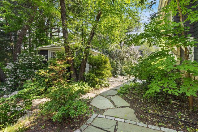 33 Rocky Lane, Ogunquit, ME 03907