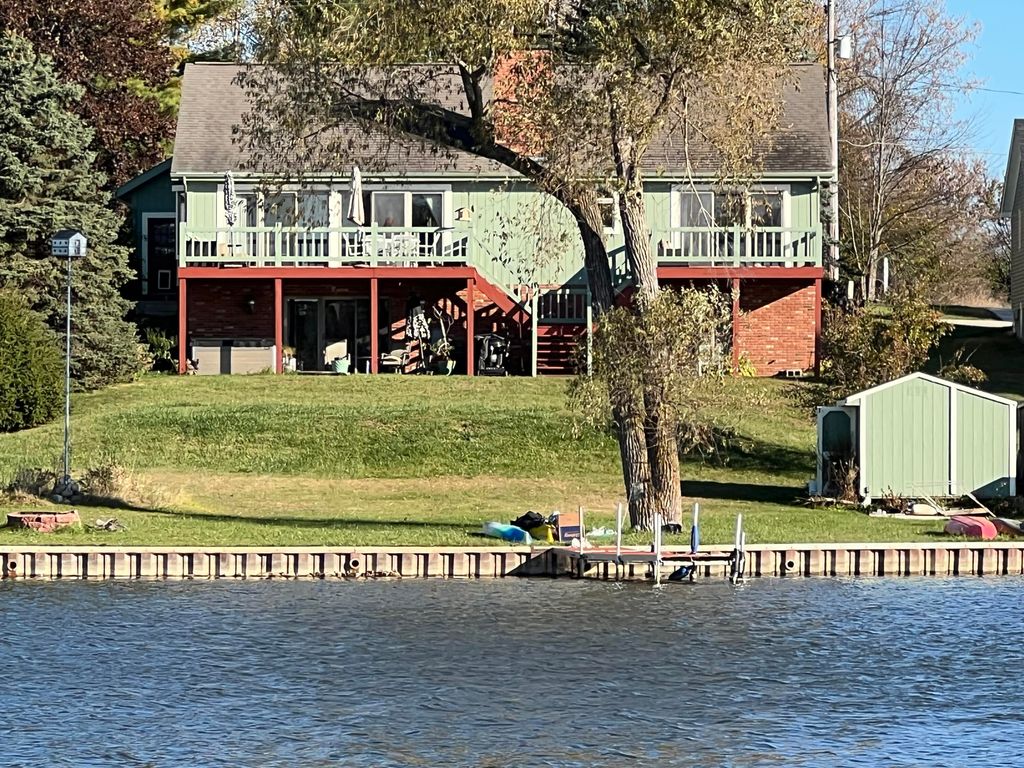 4149 Kim Drive, Hillsdale, MI 49242