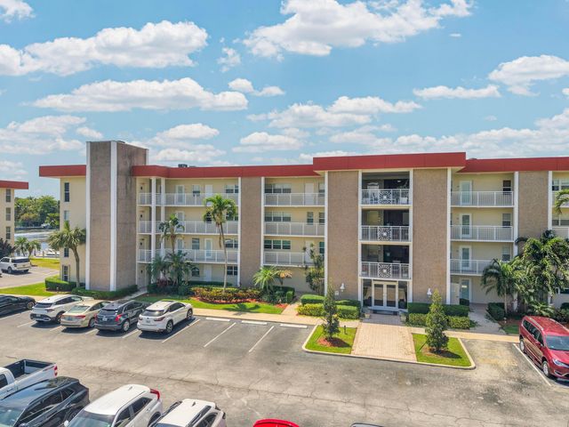 3050 NE 48th Court 305, Lighthouse Point, FL 33064