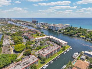 3050 NE 48th Court 305, Lighthouse Point, FL 33064