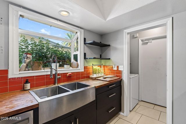 131 E RIVIERA Drive, Tempe, AZ 85282