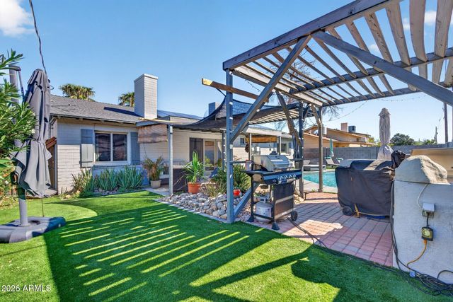 131 E RIVIERA Drive, Tempe, AZ 85282