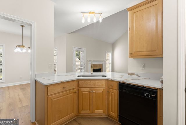 27 Woods Way, Jefferson, GA 30549