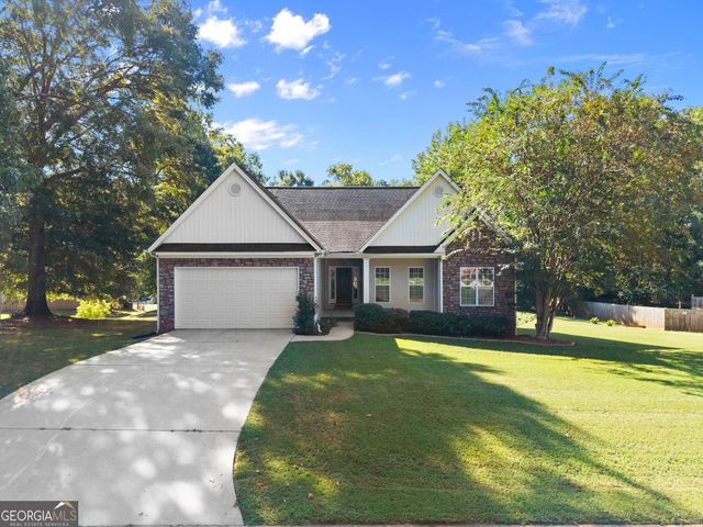 27 Woods Way, Jefferson, GA 30549