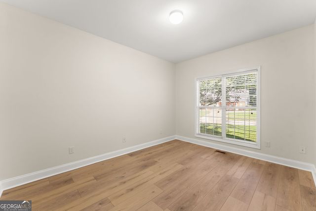 27 Woods Way, Jefferson, GA 30549