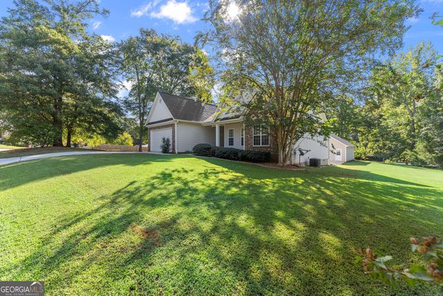 27 Woods Way, Jefferson, GA 30549