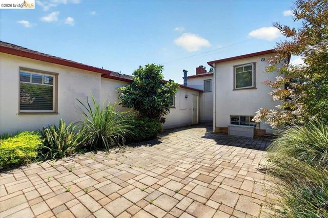 1601 Dwight Way, Berkeley, CA 94703