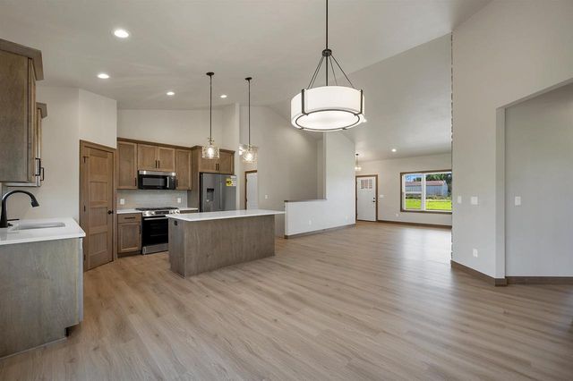 2859 STELOR DRIVE, Green Bay, WI 54311