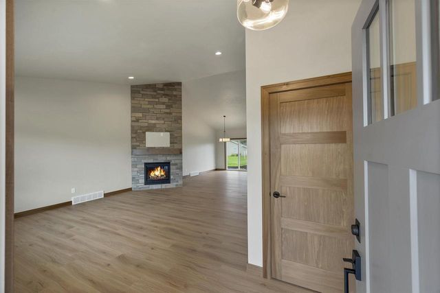 2859 STELOR DRIVE, Green Bay, WI 54311