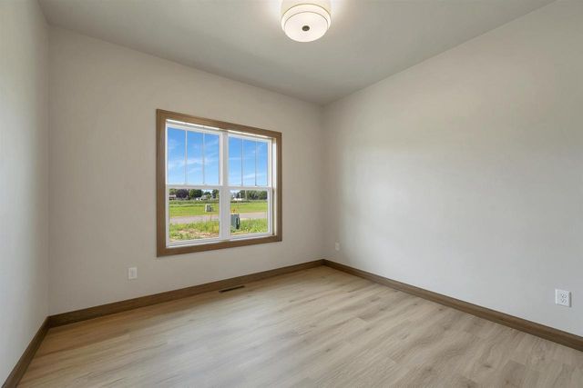 2859 STELOR DRIVE, Green Bay, WI 54311
