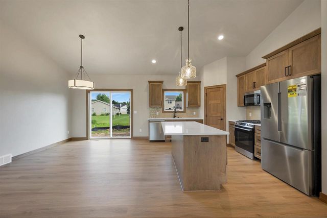 2859 STELOR DRIVE, Green Bay, WI 54311