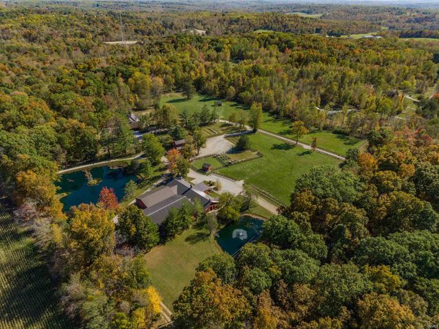 2034 Dubois Road, Spencer, IN 47460