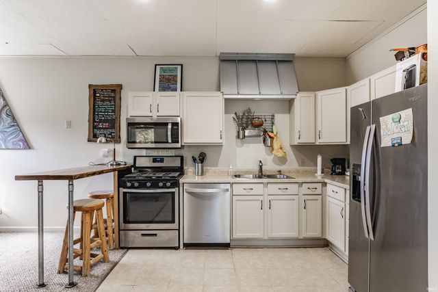 2034 Dubois Road, Spencer, IN 47460