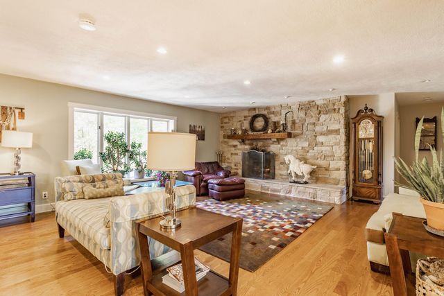 2034 Dubois Road, Spencer, IN 47460