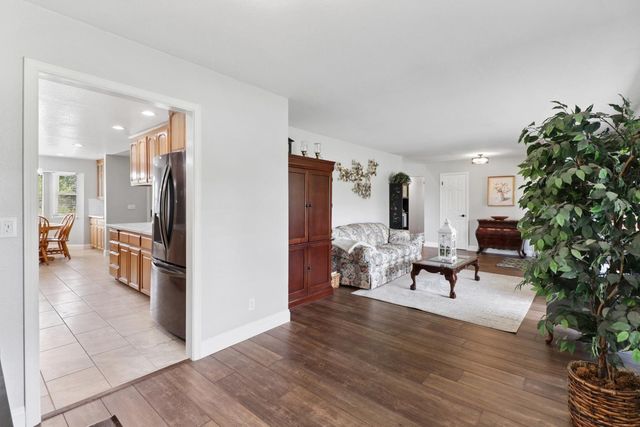 10576 Sheldon Rd, Elk Grove, CA 95624
