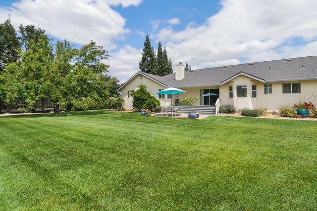 10576 Sheldon Rd, Elk Grove, CA 95624