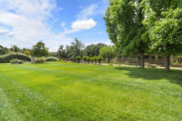 10576 Sheldon Rd, Elk Grove, CA 95624
