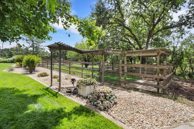10576 Sheldon Rd, Elk Grove, CA 95624