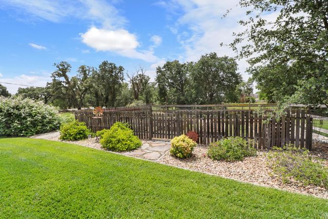 10576 Sheldon Rd, Elk Grove, CA 95624