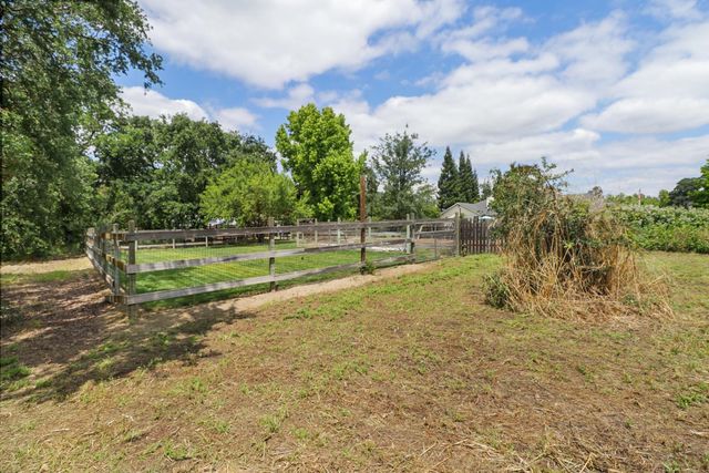 10576 Sheldon Rd, Elk Grove, CA 95624