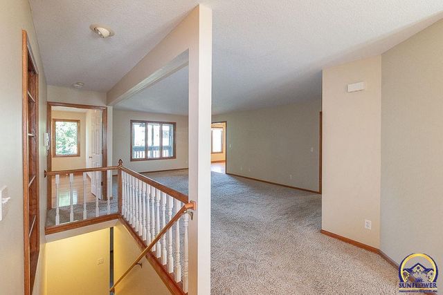 2829 SW Blue Stem DR, Topeka, KS 66614
