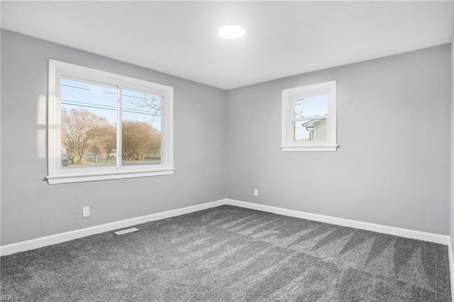 5565 Bennetts Pasture RD, Suffolk, VA 23435