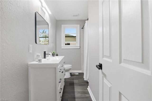 5565 Bennetts Pasture RD, Suffolk, VA 23435