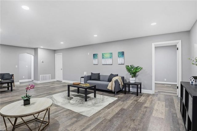 5565 Bennetts Pasture RD, Suffolk, VA 23435