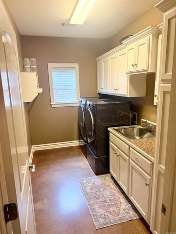 4800 Peterson Cove, Conway, AR 72034