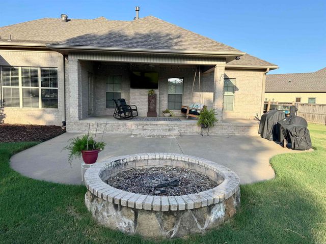 4800 Peterson Cove, Conway, AR 72034