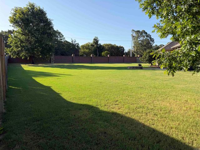 4800 Peterson Cove, Conway, AR 72034
