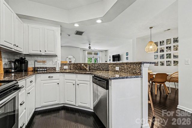 703 E 8th Street, Charlotte, NC 28202