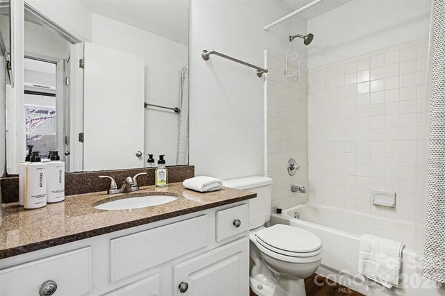 703 E 8th Street, Charlotte, NC 28202