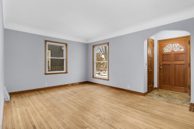 4405 33rd Avenue S, Minneapolis, MN 55406