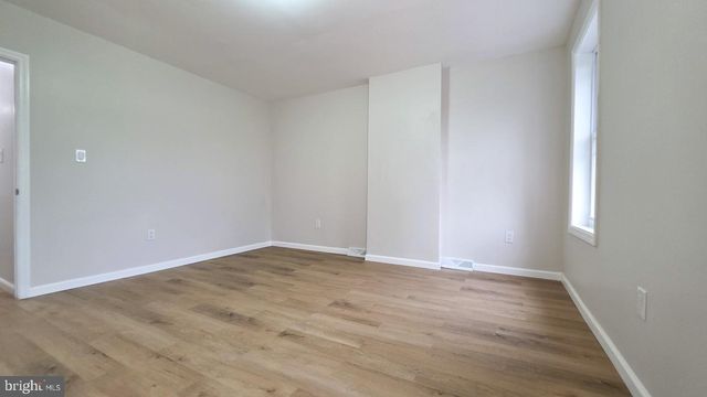 1735 ROBERTS AVE, Hamilton, NJ 08609