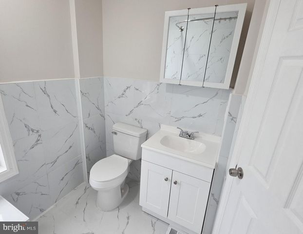 1735 ROBERTS AVE, Hamilton, NJ 08609