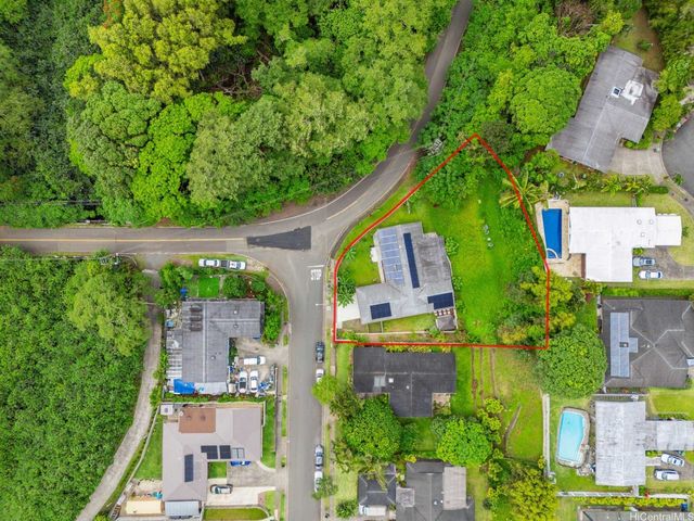 1002 Lunaai Street, Kailua, HI 96734