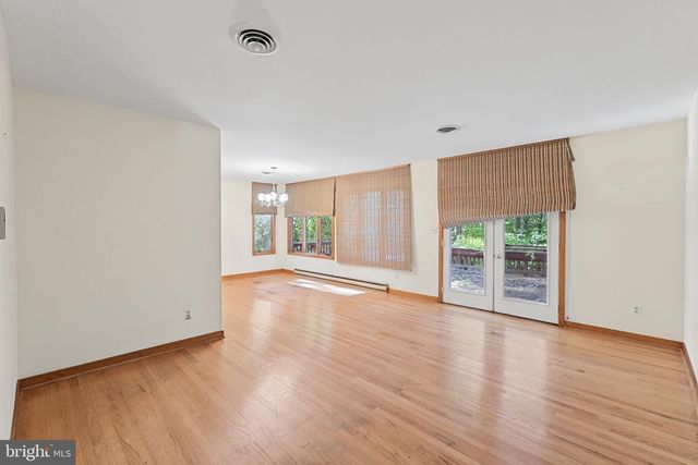 8810 EMORY GROVE RD, Gaithersburg, MD 20877
