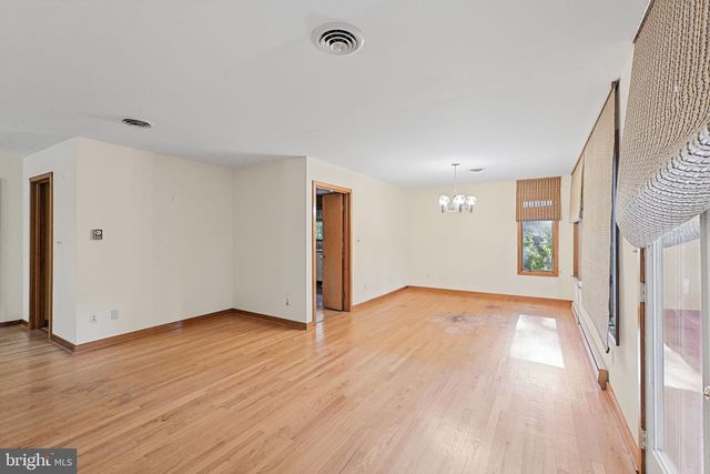 8810 EMORY GROVE RD, Gaithersburg, MD 20877