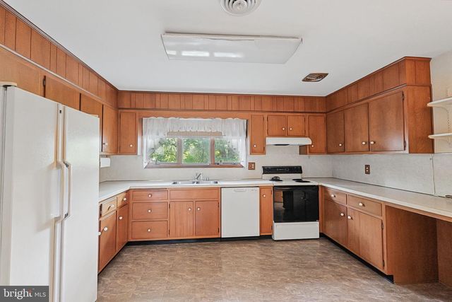 8810 EMORY GROVE RD, Gaithersburg, MD 20877